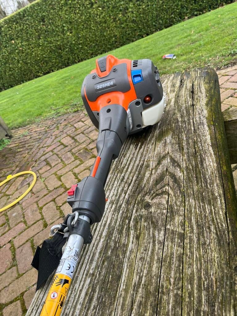 Husqvarna 325HE4 Heggenschaar op steel, Ophalen, Gebruikt, Benzine