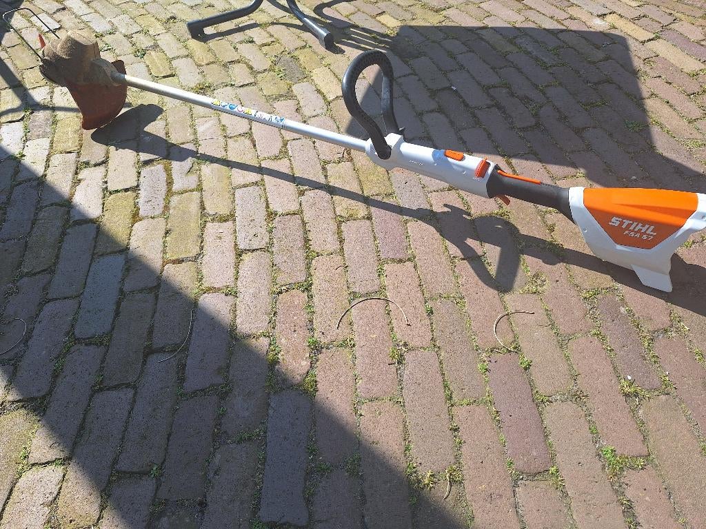 Stihl kantgrasmaaier, Ophalen, Gebruikt, Stihl