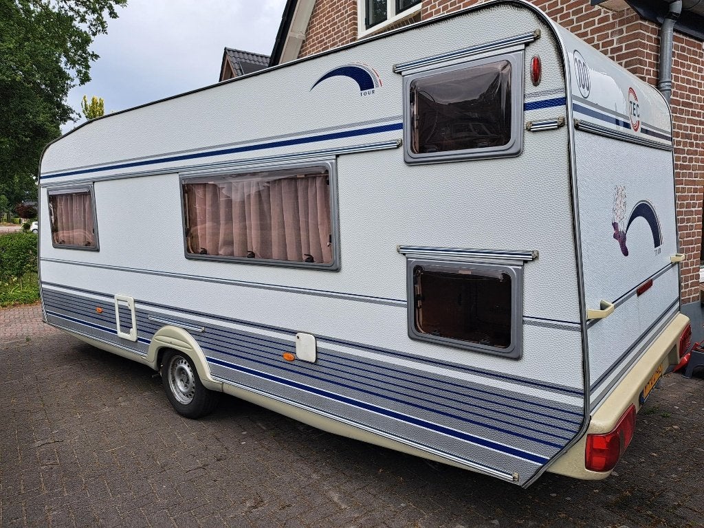 TEC 540 GK caravan met Airco, Mover en Fietsenrek, Caravans en Kamperen, Caravans, T.E.C., Dwarsbed, Schokbreker, Treinzit