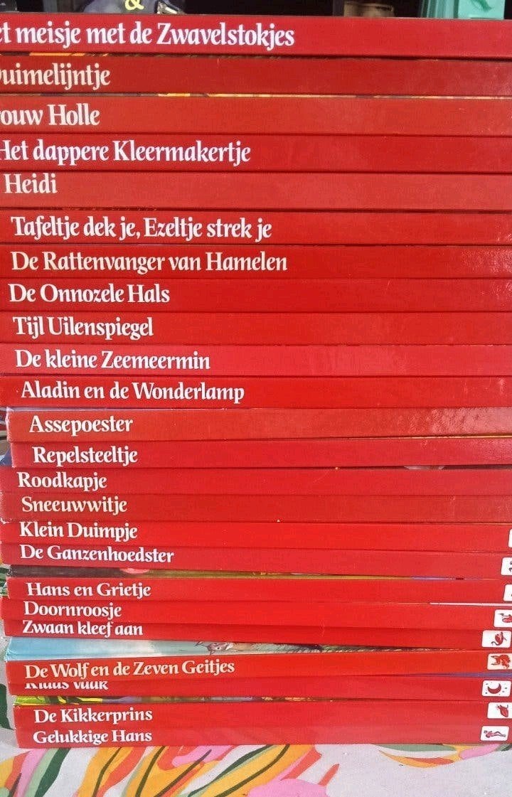 sprookjes vertelligen 24st/ 18st cassettes in box •jaren 80, Boeken, Sprookjes en Fabels, Ophalen of Verzenden, Zo goed als nieuw