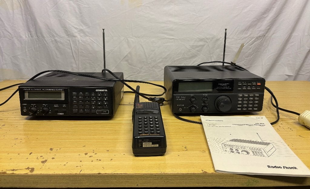 Realistic, Commtel, Uniden scanners/ontvangers voor hobbyist, Ophalen, Gebruikt, 200 tot 500 kanalen