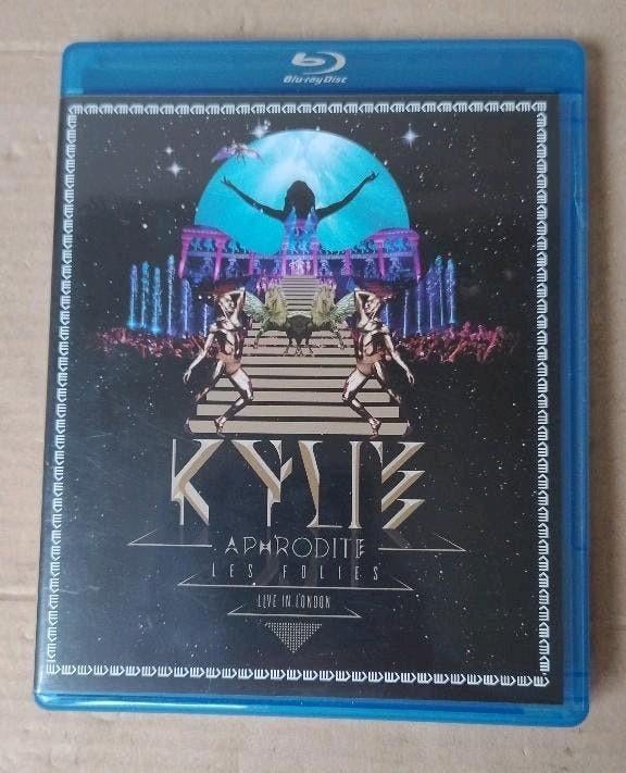 2 Bluray concert Kylie Minogue Aphrodite - Les Folies London, Ophalen of Verzenden, Zo goed als nieuw, Muziek en Concerten, Boxset
