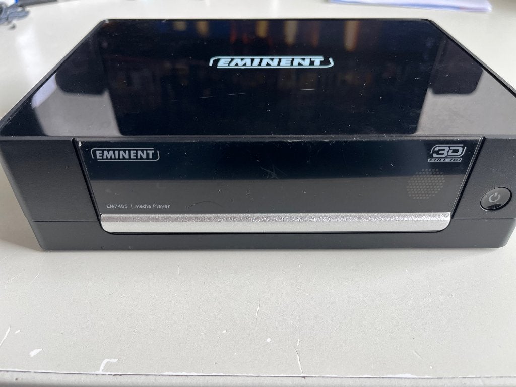 Eminent media player EM7485, Ophalen of Verzenden, Gebruikt, Zonder harde schijf