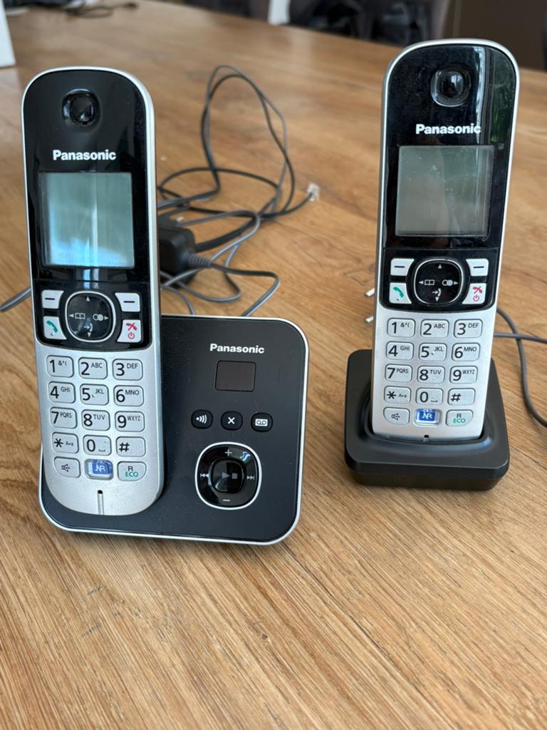 Panasonic draadloze telefoon met antwoordapparaat, Telecommunicatie, Ophalen of Verzenden, Zo goed als nieuw, 2 handsets