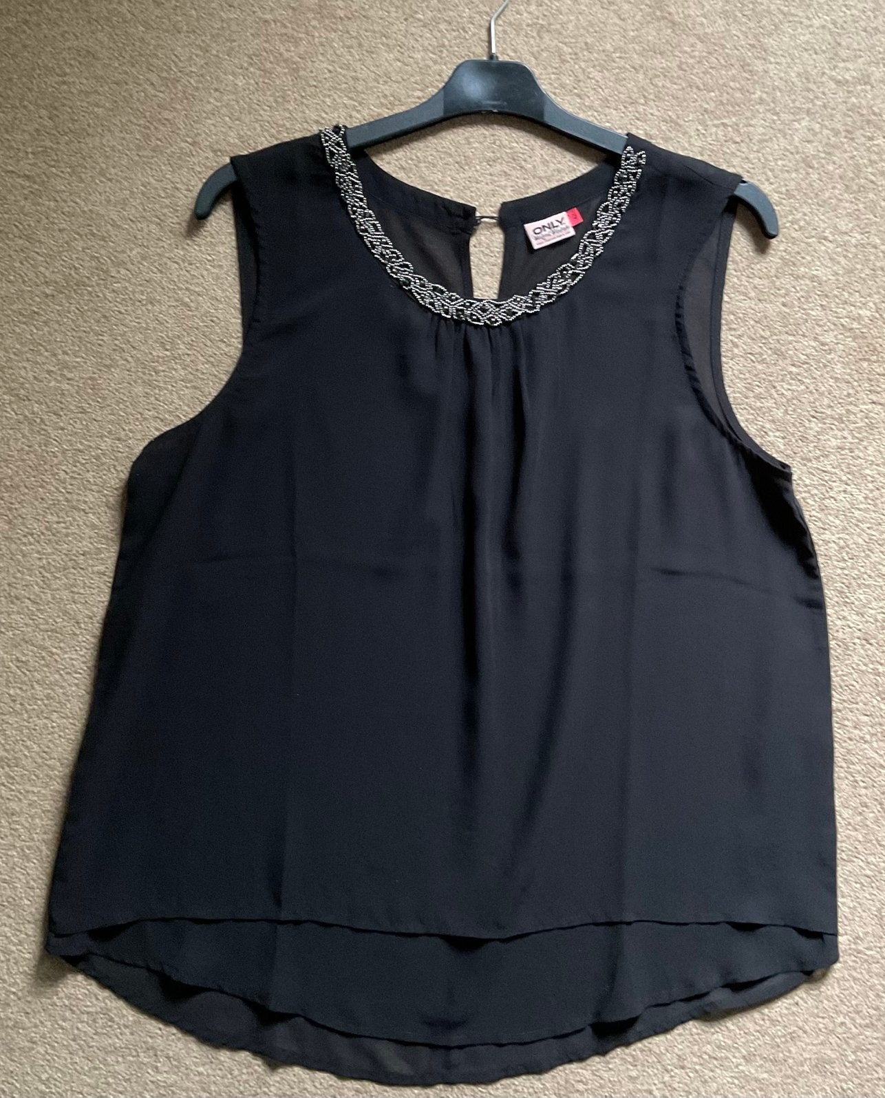 Top zwart met kraaltjes maat L, Maat 38/40 (M), Zwart, Ophalen of Verzenden, Zo goed als nieuw