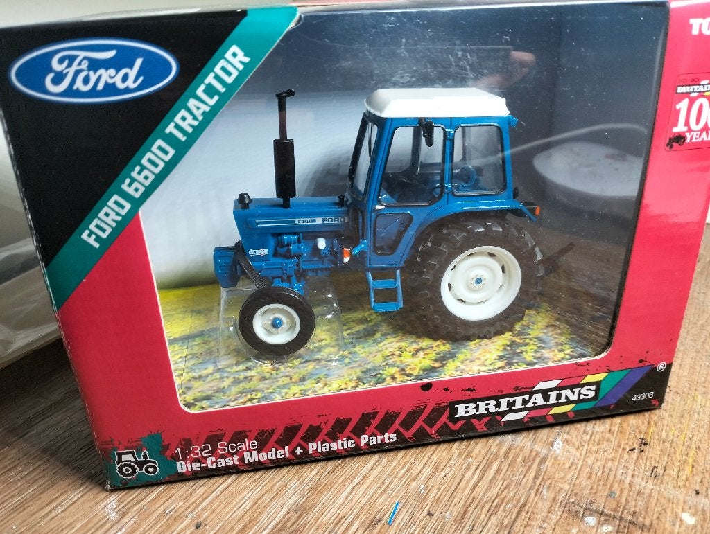 Te koop Britains Ford 6600 .(M), Ophalen of Verzenden, Zo goed als nieuw, Tractor of Landbouw, Britains