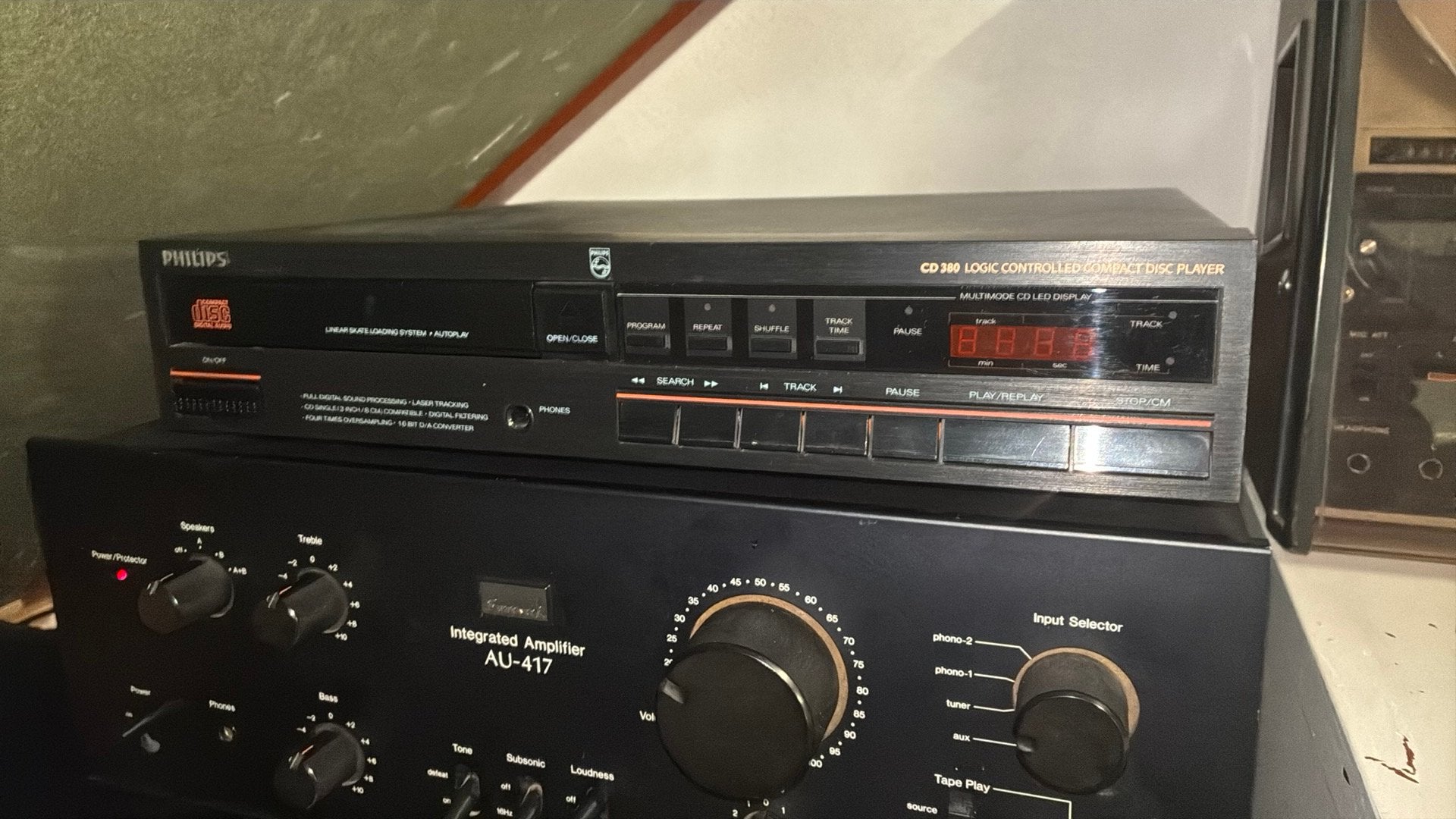 Philips cd-380., Ophalen of Verzenden, Niet werkend