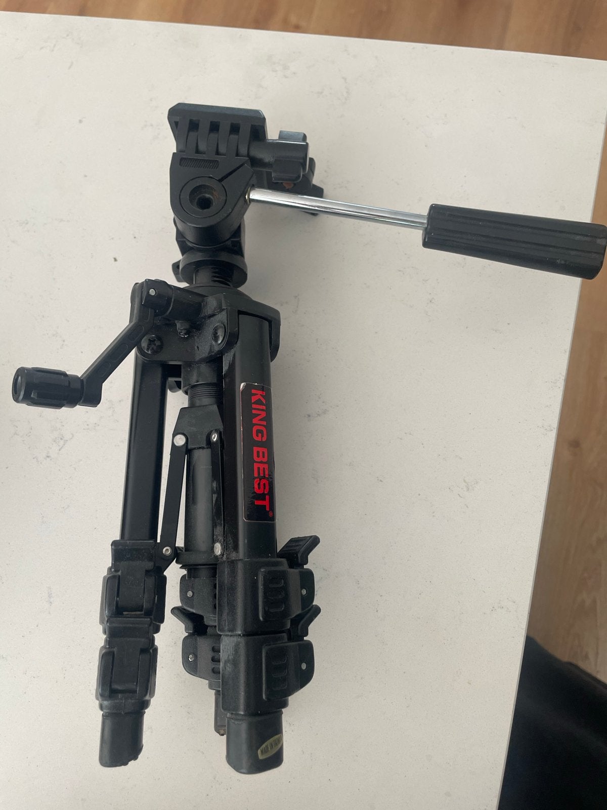 King Best Ministatief - Compact en Draagbaar, Audio, Tv en Foto, Fotografie | Statieven en Balhoofden, 125 cm of minder, Ophalen of Verzenden