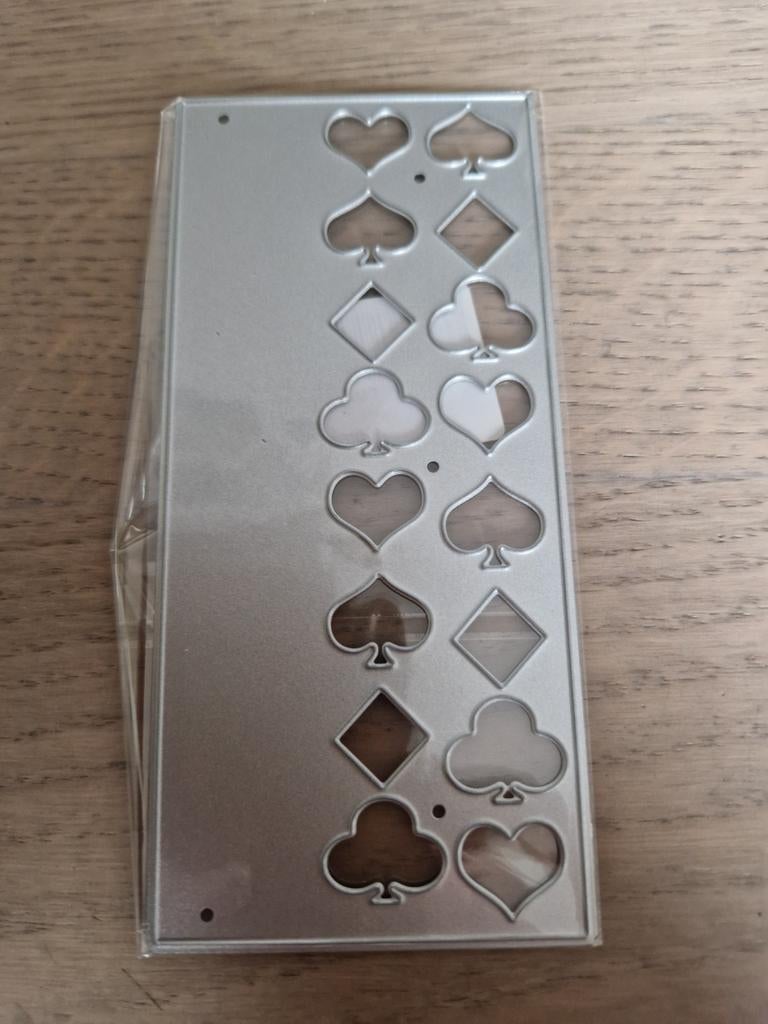Snijmal kaartspel ruiten, klaveren, schoppen en harten, Ophalen of Verzenden, Nieuw, Gereedschap of Toebehoren