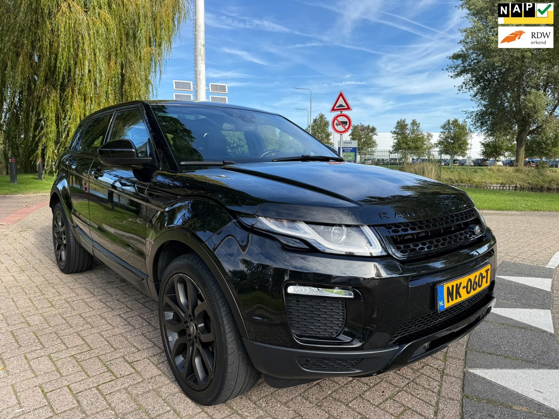 Land Rover Range Rover Evoque 2.0 TD4 Urban Series SE, Auto's, Automaat, Gebruikt, Zwart, Bedrijf