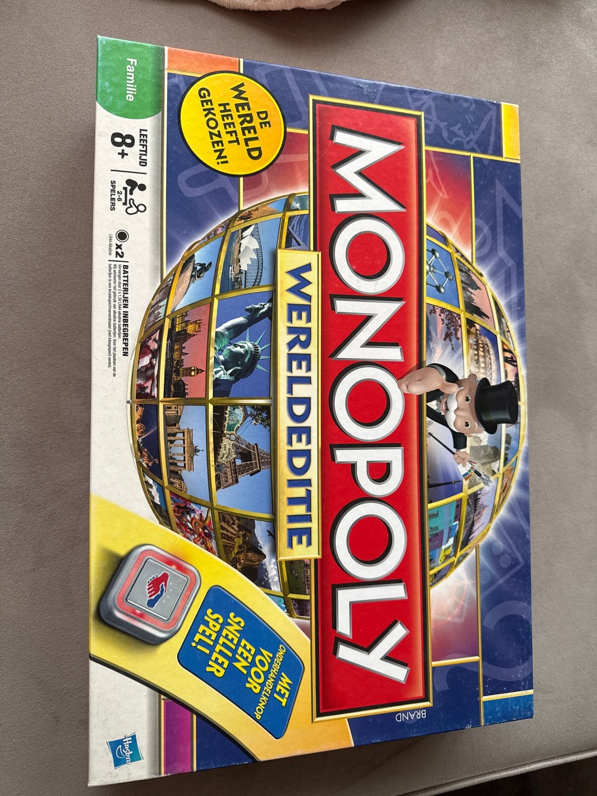 Monopoly Wereldeditie - Het klassieke bordspel, Hobby en Vrije tijd, Gezelschapsspellen | Bordspellen, Drie of vier spelers, Ophalen
