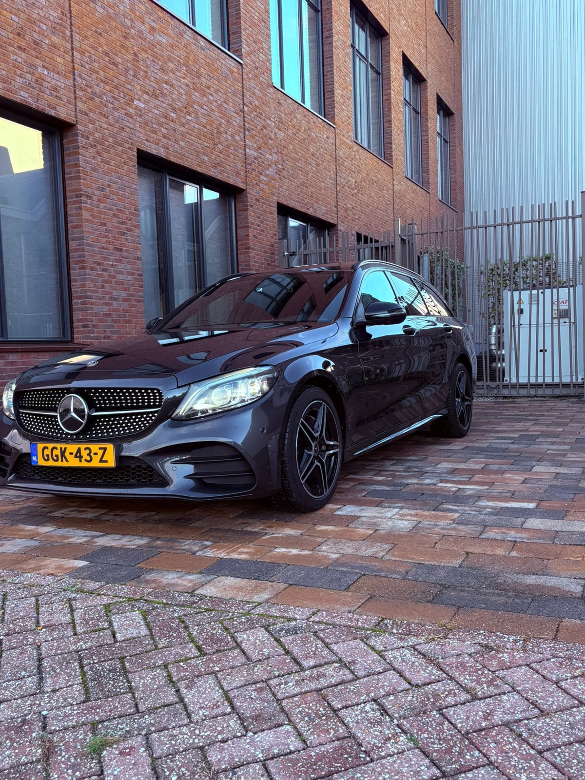 Mercedes c klasse 220 d amg/nigh/pano/360/keyles/amg/burn/, Auto's, Automaat, Achterwielaandrijving, 1800 kg, Diesel
