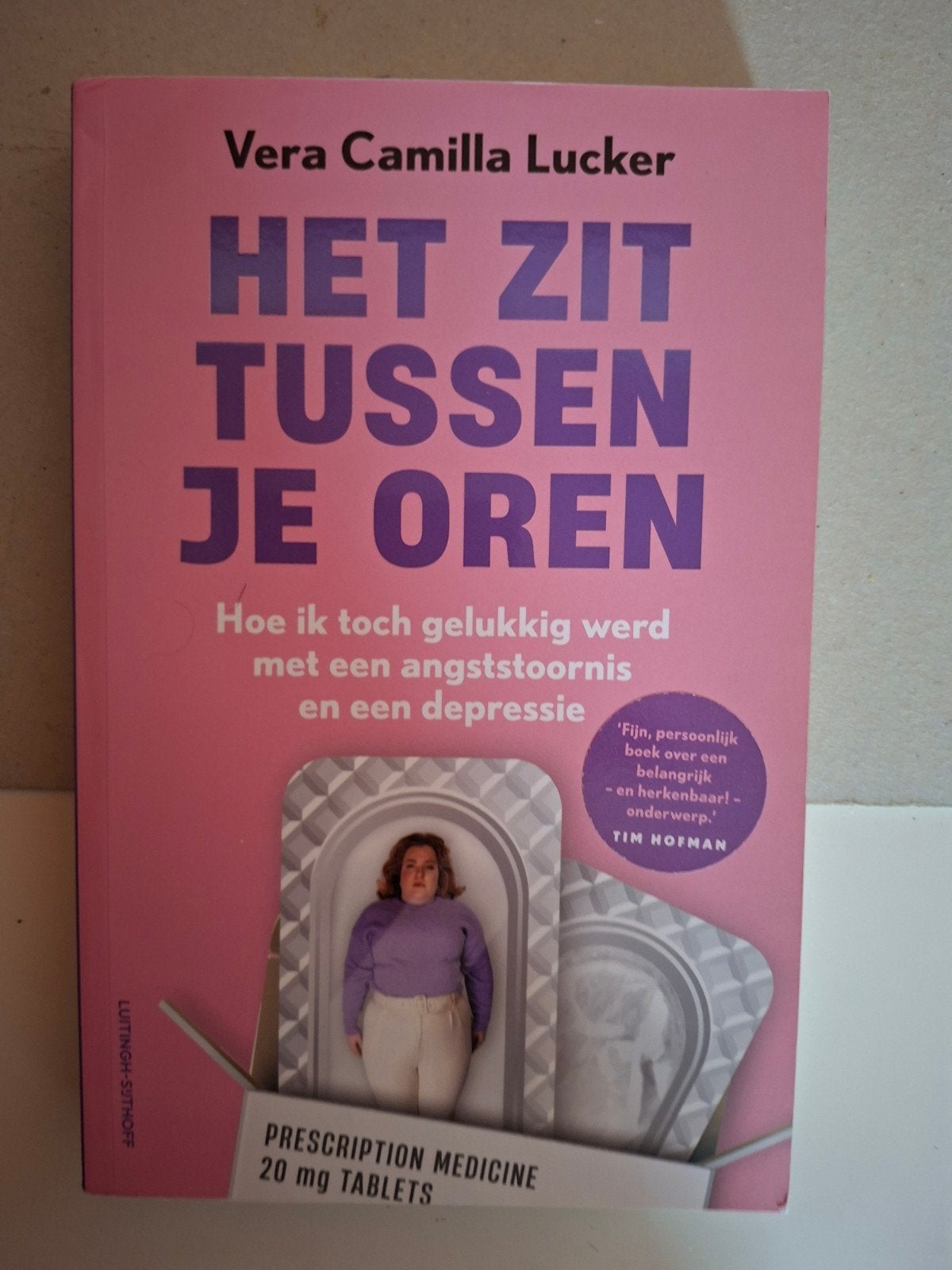 Vera Camilla Lucker - Het zit tussen je oren, Verzenden, Zo goed als nieuw, Vera Camilla Lucker