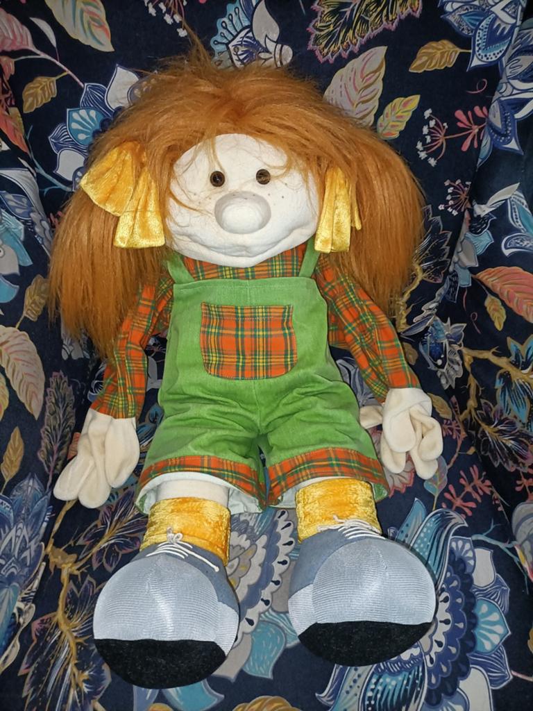 Kumruats therapeutische handpop Lucy 65 cm groot, Ophalen of Verzenden, Zo goed als nieuw, Overige typen