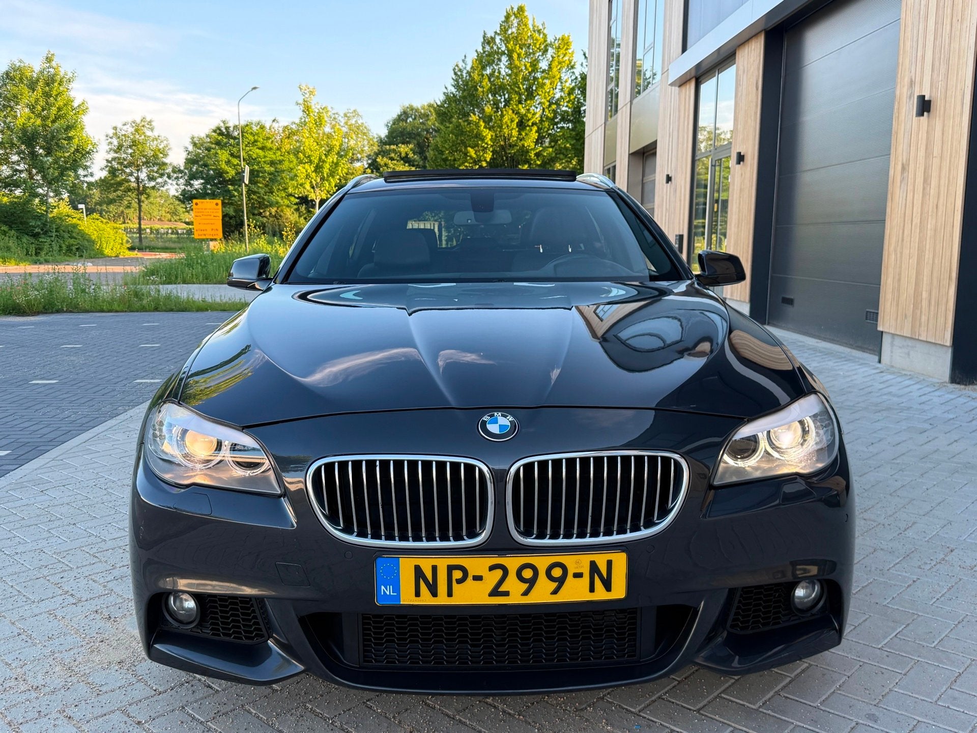 BMW 5-serie Touring 535d XDrive M-PAKKET (dec-2012) 313PK|PA, Auto's, BMW, Automaat, Euro 5, Gebruikt, Zwart