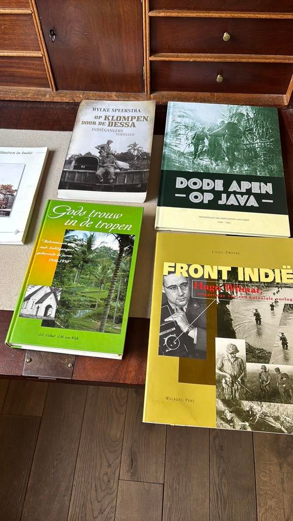 Front Indië- Dode apen op Java- Gods trouw in de tropen ea, Boeken, Oorlog en Militair, Gelezen, Landmacht, 1945 tot heden, Ophalen of Verzenden