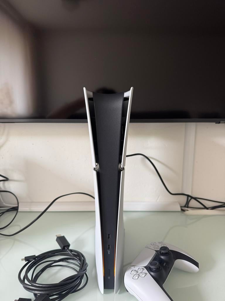 Sony PlayStation 5 (PS5) met Controller, Spelcomputers en Games, Spelcomputers | Sony PlayStation 5, Ophalen of Verzenden, Zo goed als nieuw