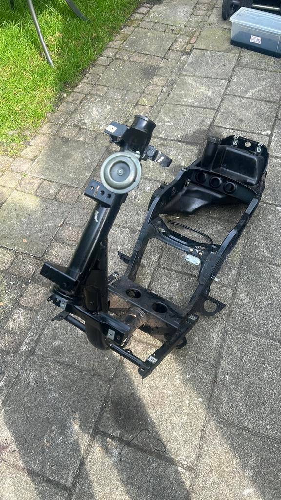 Zip 2005 frame (A1)  / 120 teller, Fietsen en Brommers, Scooters | Piaggio, Ophalen, Tweetakt, Zip, Nieuw
