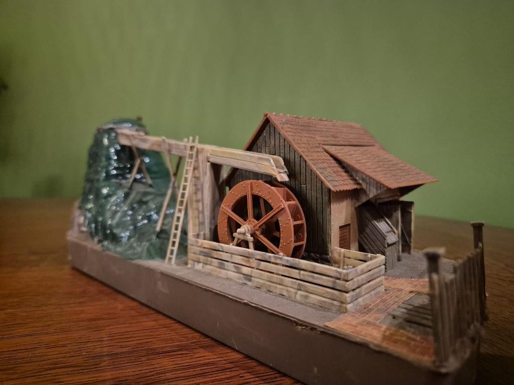 Watermolens in H0, Hobby en Vrije tijd, Modeltreinen | H0, Gebruikt, Gelijkstroom, Brug, Tunnel of Gebouw, Ophalen of Verzenden