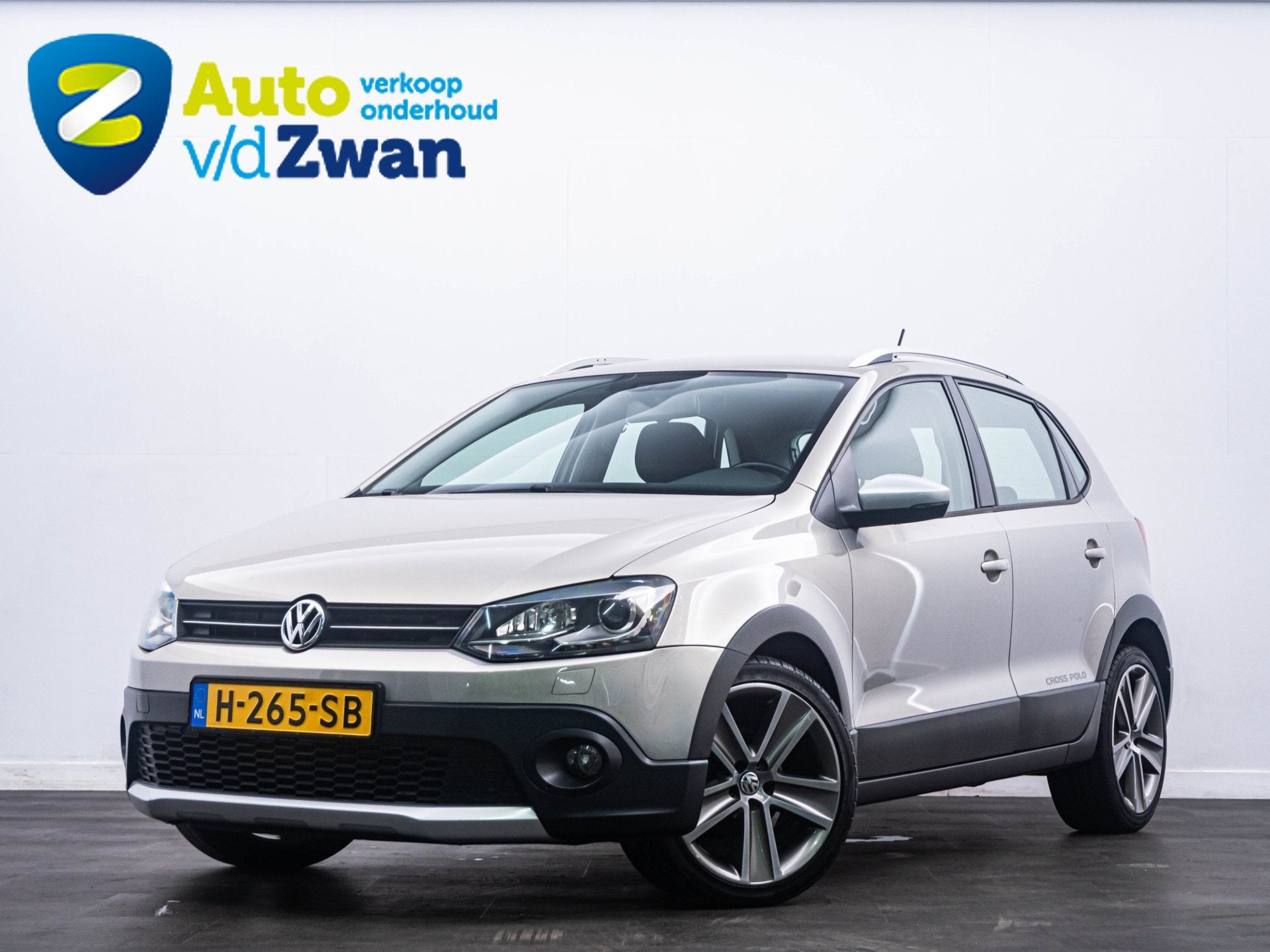 Volkswagen Polo 1.2 TSI Cross Trekhaak|PDC|Clima|'Automaat'!, Euro 5, Stof, Grijs, 1076 kg