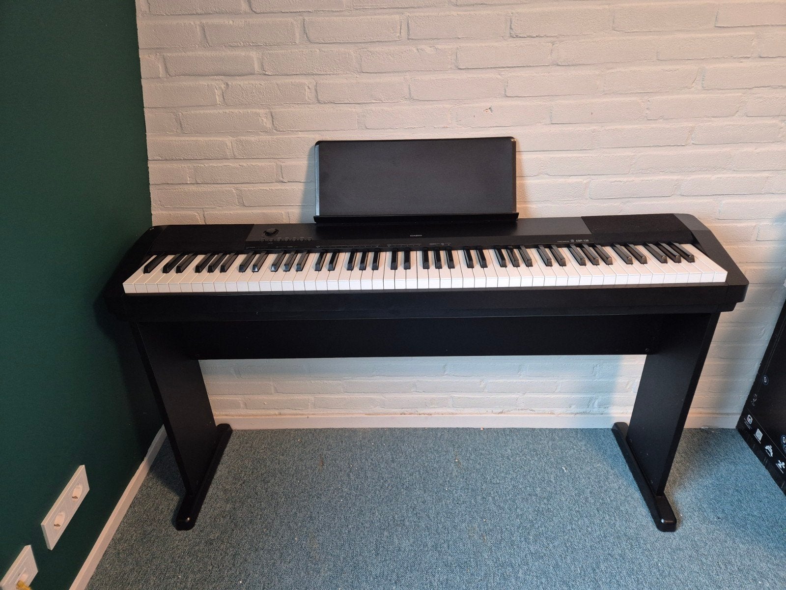 Casio CDP-120 Digitale Piano met standaard en kruk, Ophalen, Zwart, Digitaal, Zo goed als nieuw