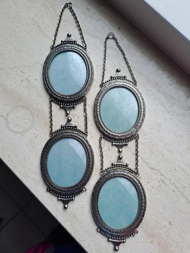 Ovale fotolijstjes aan ketting, z.g.a.n., Minder dan 50 cm, Metaal of Aluminium, Ophalen of Verzenden, Zo goed als nieuw