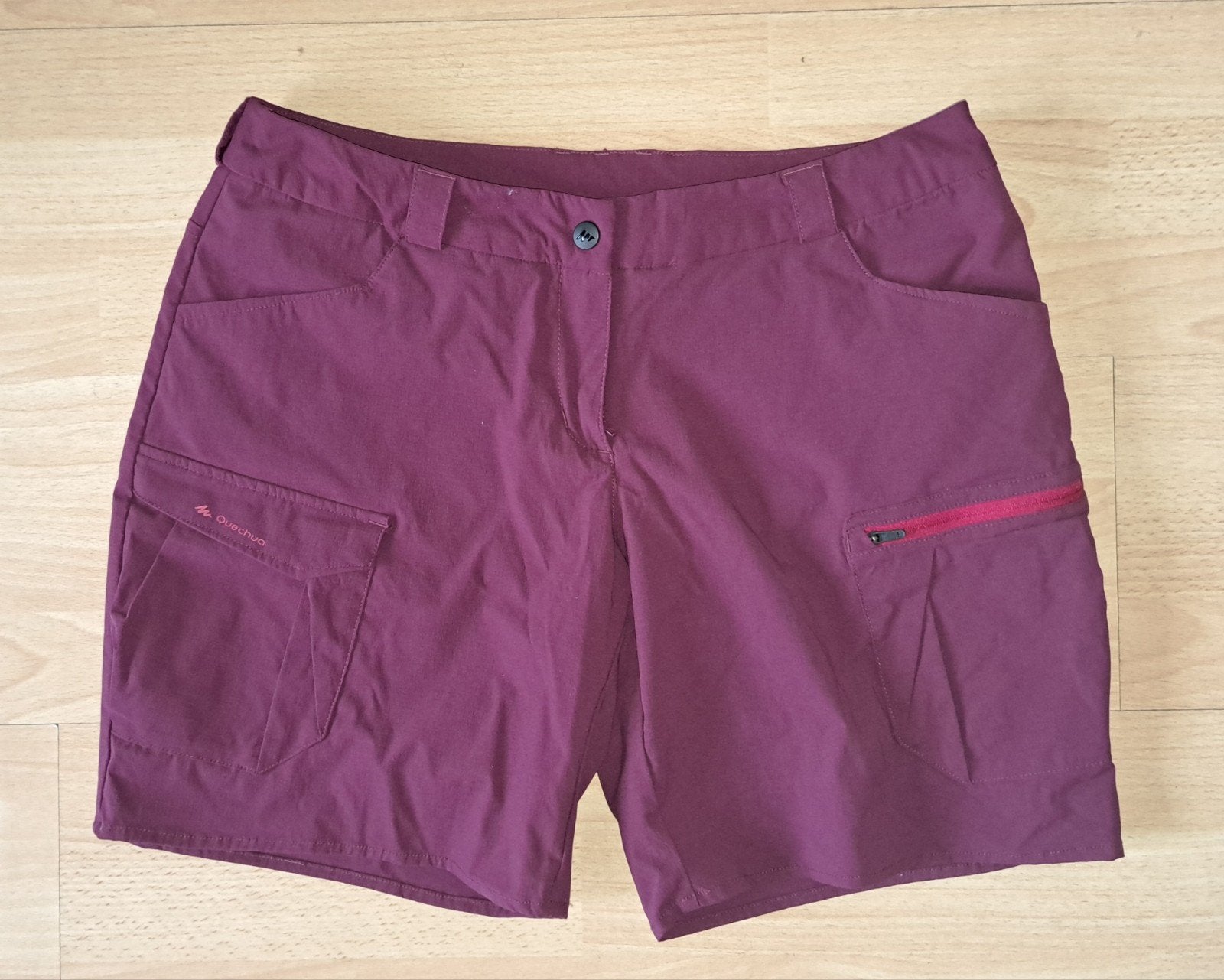 Quechua korte Wandelbroek Bordeaux/Aubergine Maat L/42 (Nieu, Sport en Fitness, Bergsport en Wandelen, Ophalen of Verzenden, Nieuw