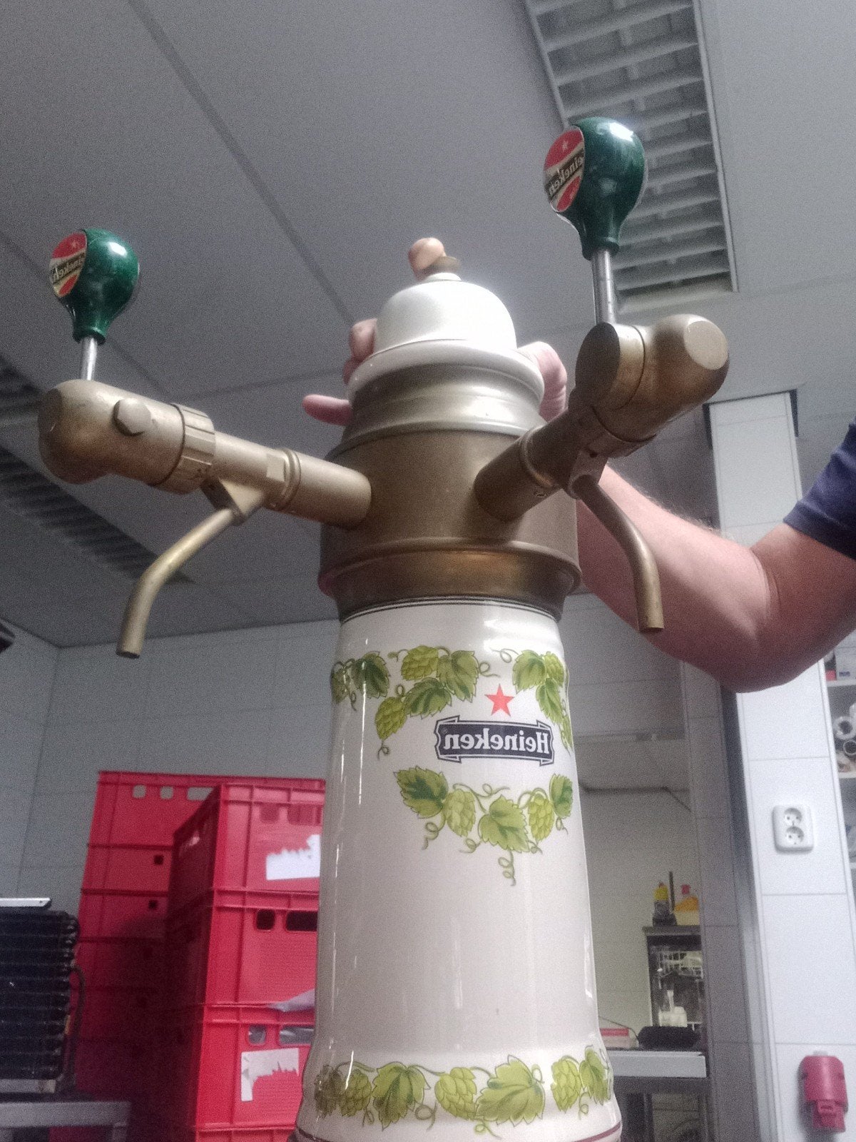 Heineken Dubbele Porseleinen Tap met Lekbak, Ophalen of Verzenden