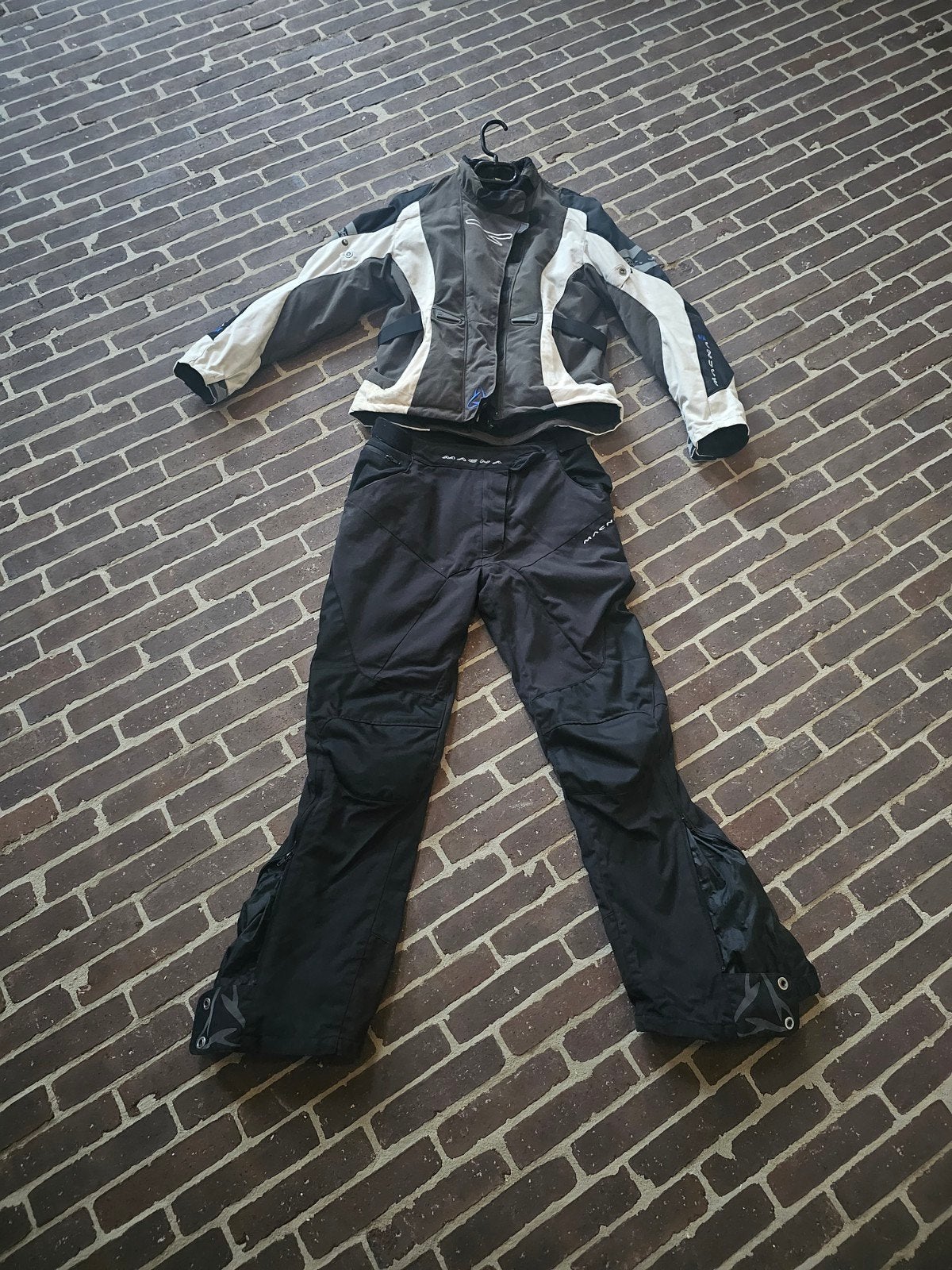 Macna dames motorbroek en jas, kleur zwart/grijs/wit maar DL, Ophalen of Verzenden, Zo goed als nieuw, Zwart