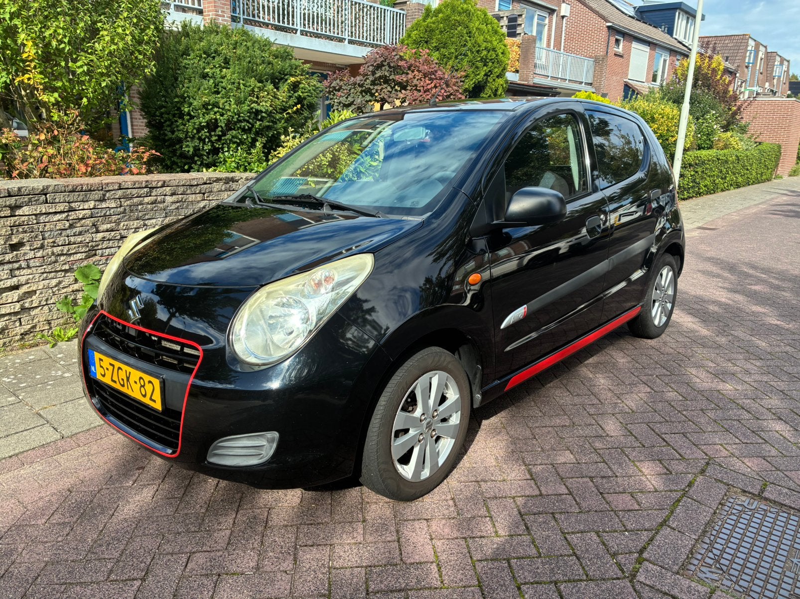 Suzuki Alto 1.0 Celebration (2015) | 64.702km | nieuwe APK!, Auto's, Voorwielaandrijving, Stof, 200 kg, Start-stop-systeem