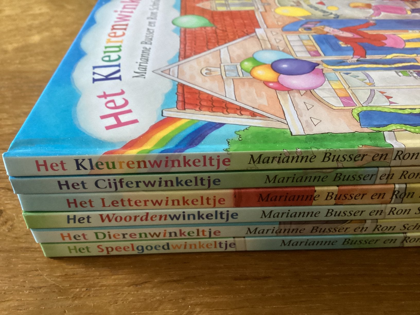 Winkeltjes uit het winkelstraatje: Marianne Busser en Ron S, Boeken, Kinderboeken | Kleuters, Ophalen of Verzenden, Nieuw