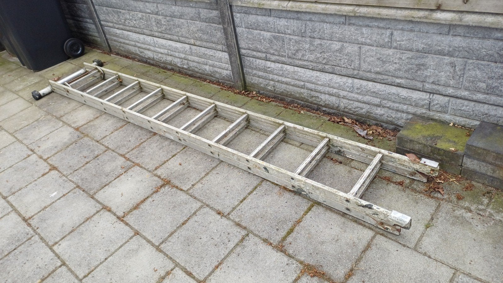Uitschuifbare ladder 6 meter, Doe-het-zelf en Verbouw, Ladders en Trappen, Ophalen, Gebruikt, Ladder, Opvouwbaar of Inschuifbaar