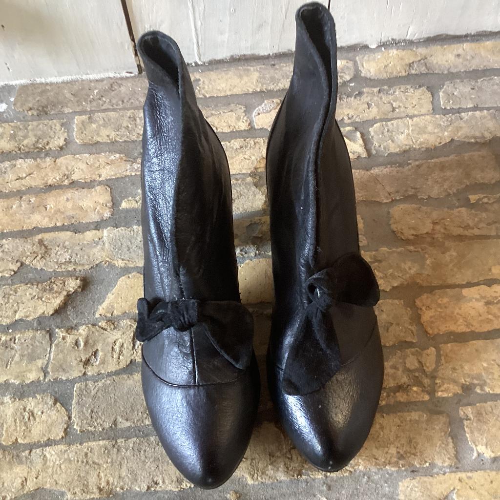 Laarzen, Kleding | Dames, Schoenen, Ophalen, Zwart, Lage of Enkellaarzen, Onbekend