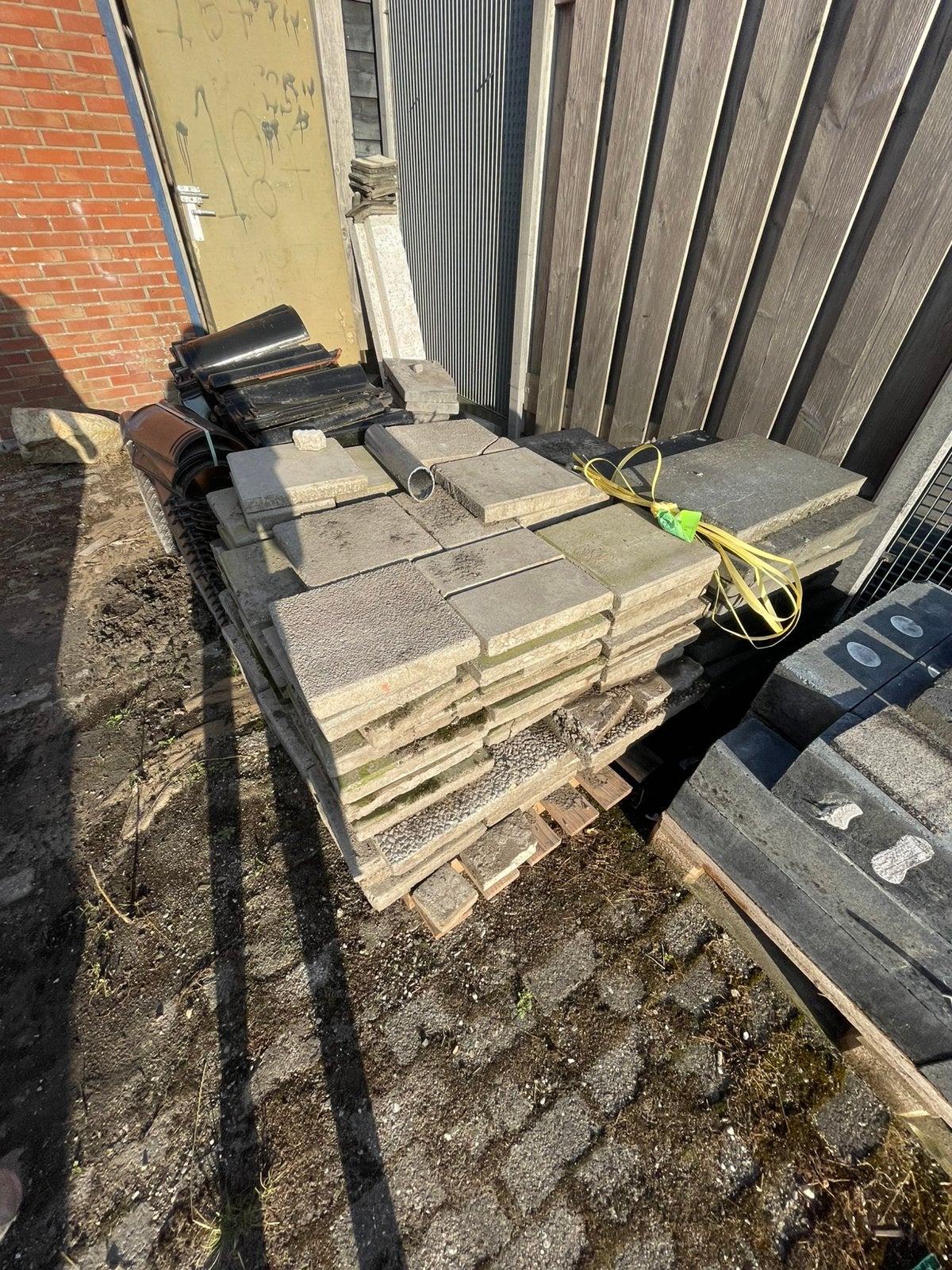 Tegels, Tuin en Terras, Grind, Keien en Split, Ophalen, Zo goed als nieuw