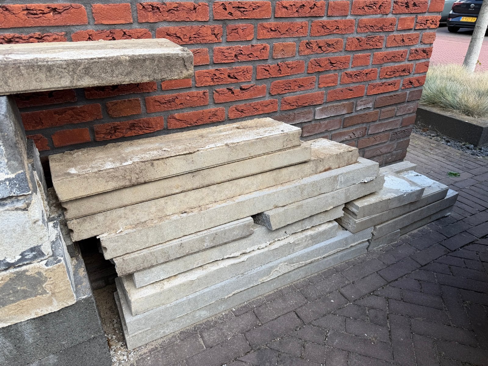 Gratis! Gebruikte opsluitbanden 100x20x6, Ophalen, Gebruikt, Beton, Overige typen