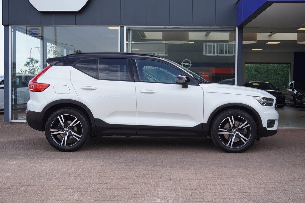 Volvo XC40 1.5 T4 Recharge R-Design Expression | Automaat |, Stof, 129 pk, Automatische klimaatregeling, Wit