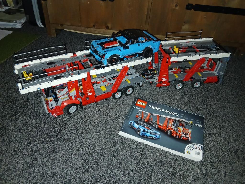 Mooi setje LEGO Technic: autotransporter met sportwagen, Lego, Ophalen of Verzenden, Zo goed als nieuw, Technic