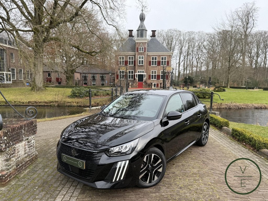 Peugeot 208 1.2 PureTech 100 Allure | 100PK | Blind Spot | 3, Auto's, Peugeot, Voorwielaandrijving, Parkeersensor, 101 pk, Gebruikt
