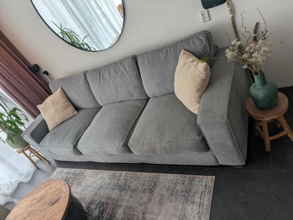Comfortabele 4-zitsbank, Ophalen, 250 tot 300 cm, 75 tot 100 cm, Zo goed als nieuw