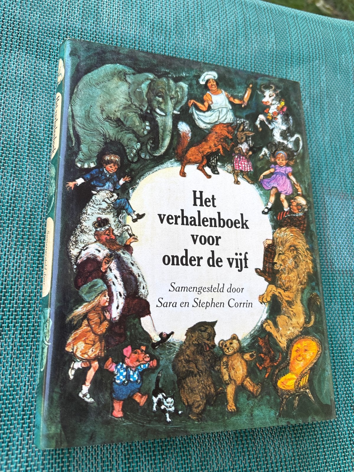 Het Verhalenboek voor onder de vijf - Sara & Stephen Corrin, Ophalen of Verzenden, Gelezen, 2 tot 3 jaar