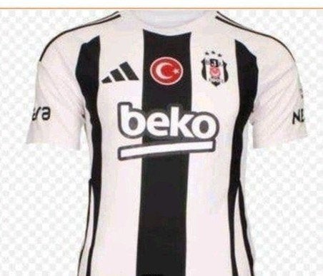 Origineel Beşiktaş - Zwart-wit gestreept, Sport en Fitness, Voetbal, Maat M, Ophalen of Verzenden, Zo goed als nieuw, Shirt