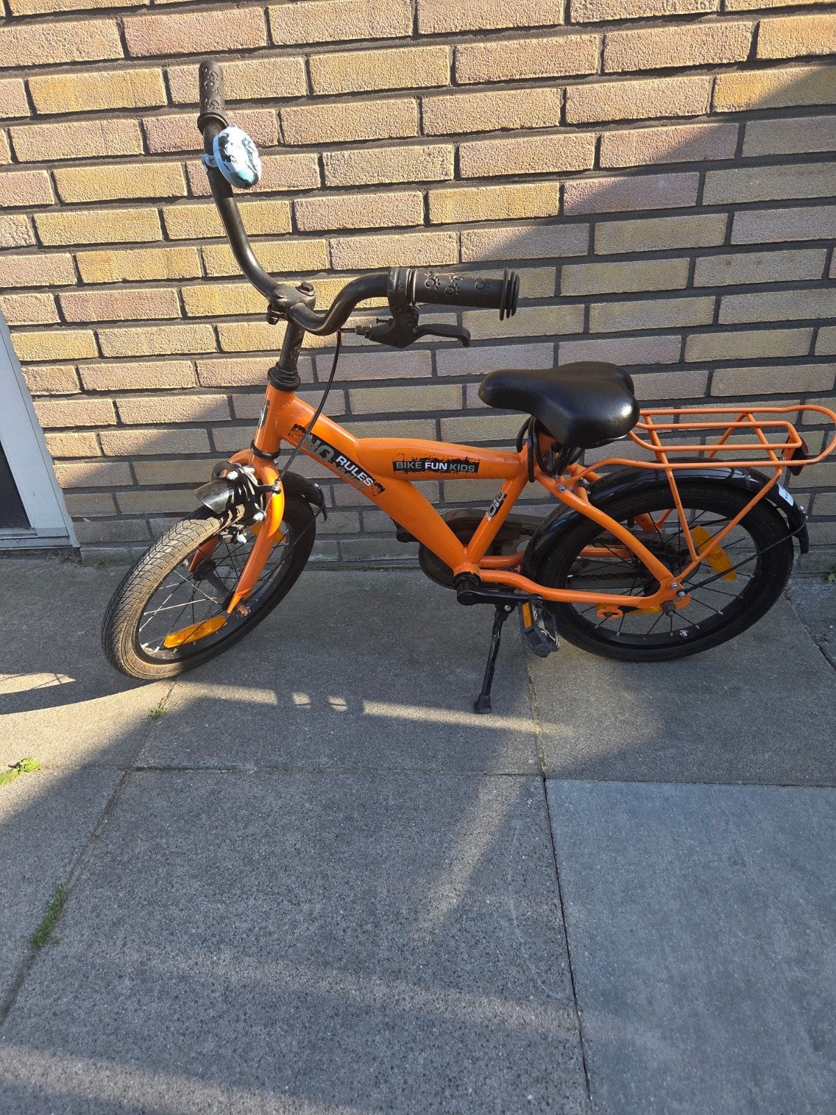 Oranje 16 inch kinderfiets, Ophalen, Gebruikt, Terugtraprem, 16 tot 20 inch