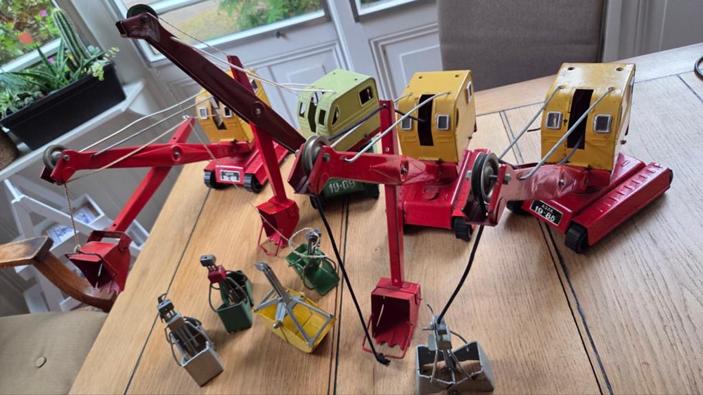 4x oude Russische blikken speelgoed dragline USSR, Antiek en Kunst, Antiek | Speelgoed, Ophalen of Verzenden
