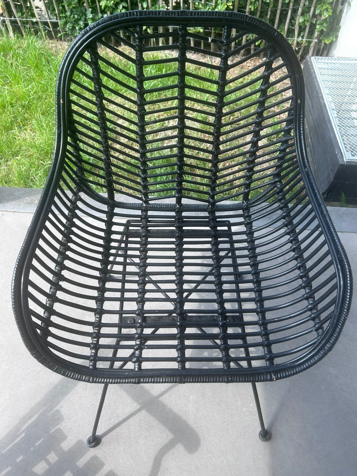Zwart rotan rohe bamboe stoel fauteuil tuinstoel, Ophalen, Zo goed als nieuw, Zwart, Eén
