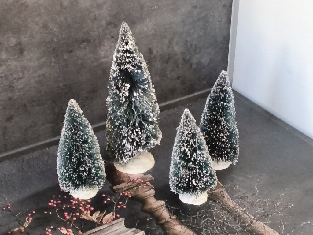 Kerstboompjes voor kerstdorp., Ophalen of Verzenden, Gebruikt