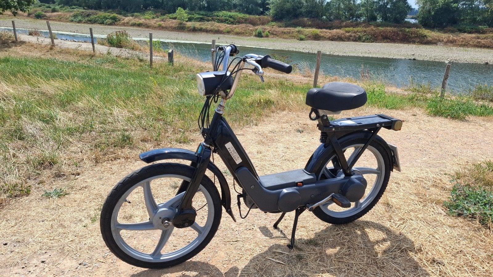 te koop vespa ciao snorkenteken loopt rijd en remt goed, Fietsen en Brommers, Brommers | Vespa, Ophalen, Gebruikt, Ciao, 49 cc