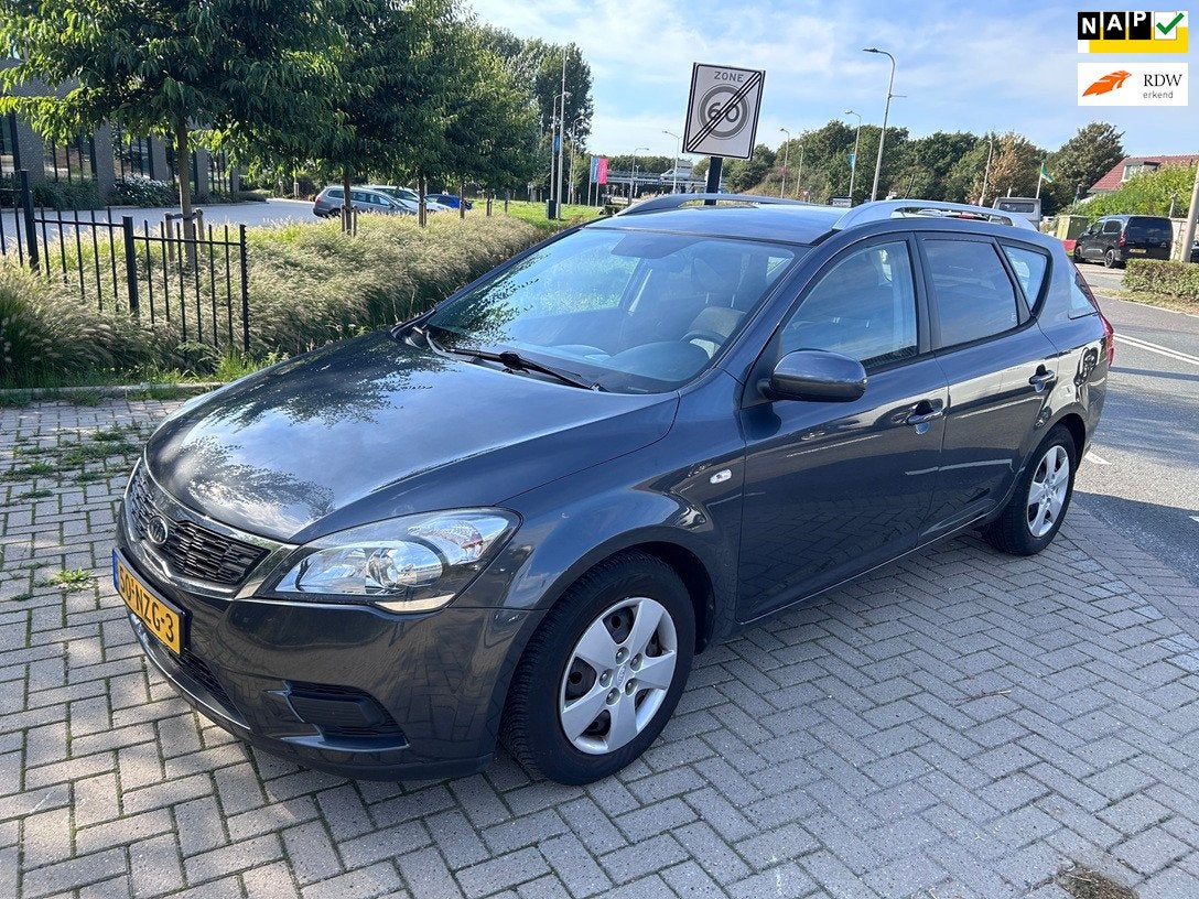 Kia Cee'd 1.4 CVVT X-tra 2011! AIRCO! NWE APK! Nette auto!, Auto's, Voorwielaandrijving, Euro 5, Stof, Gebruikt