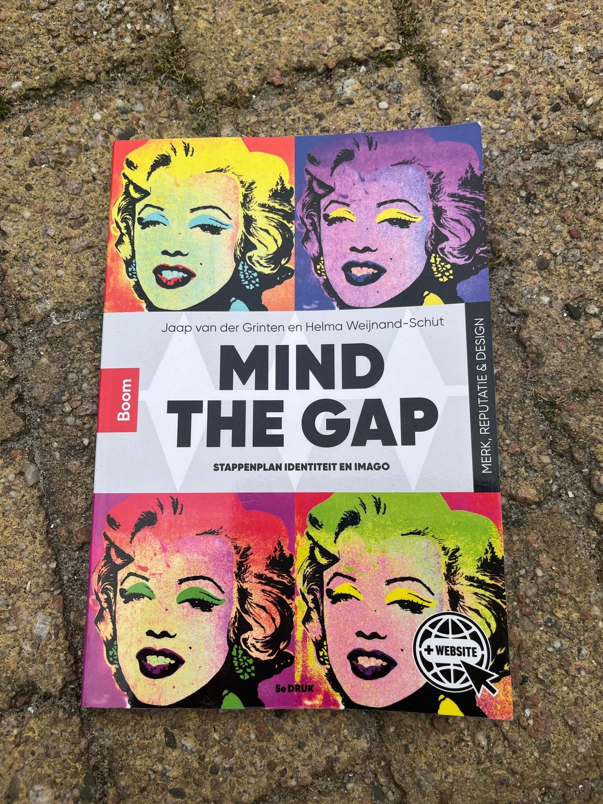 Mind The Gap - Stappenplan Identiteit en Imago, Boeken, Ophalen of Verzenden, Zo goed als nieuw, Nederland