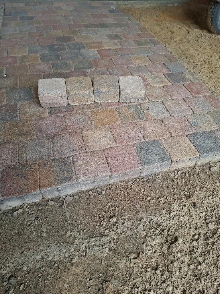 Partij koppelstone, Ophalen, Klinkers, Zo goed als nieuw, 10 m² of meer