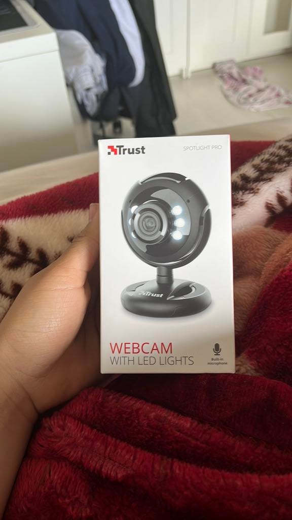 Trust webcam nieuw, Computers en Software, Webcams, Ophalen of Verzenden, Zo goed als nieuw